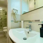 Neverin Luxury Apartments-private Garage * Triëst