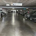 Neverin Luxury Apartments-private Garage * Triëst