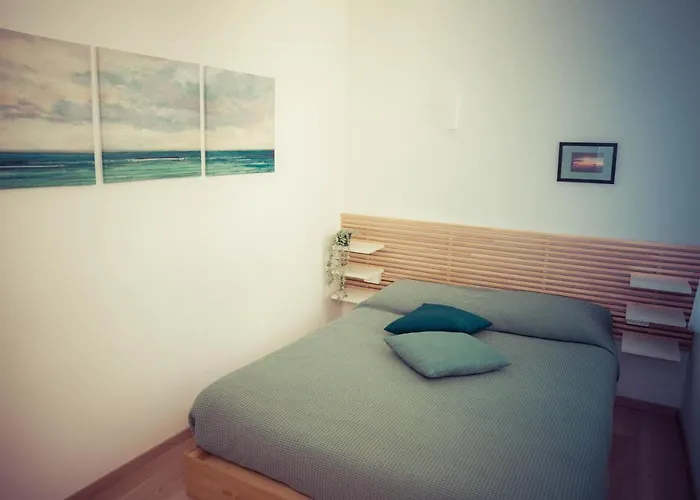 Διαμέρισμα Residence Neverin Luxury-Apartments With Garage- Close To Piazza Unita & Train Station *