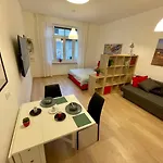 Apartment Neverin Luxury Apartments-private Garage Trieste