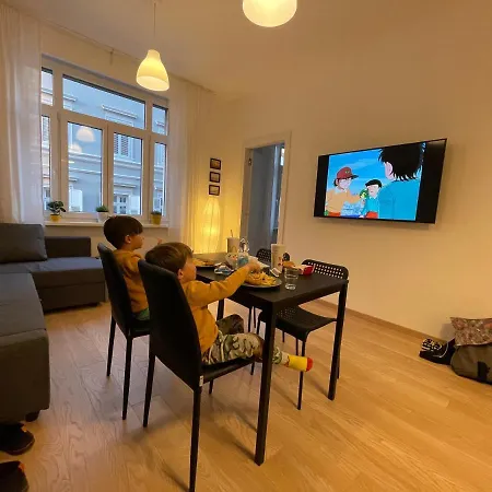 Apartment Neverin Luxury Apartments-private Garage *