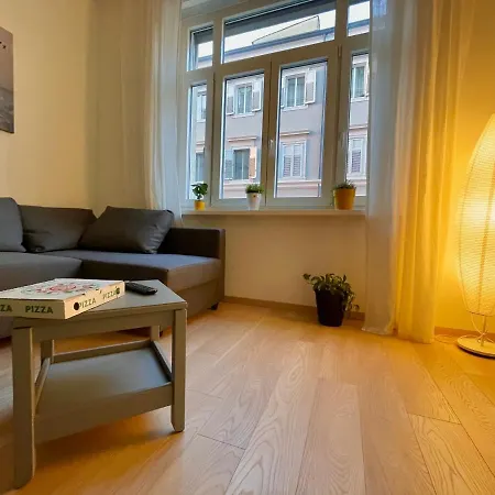 Lägenhet Residence Neverin City Center With Garage Near Piazza Unita & Train Station Trieste
