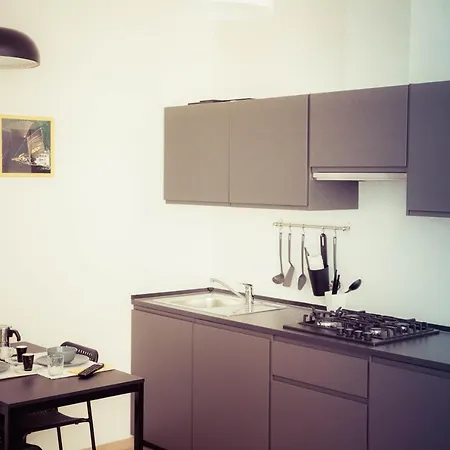 Residence Neverin City Center With Garage Near Piazza Unita & Train Station Lägenhet