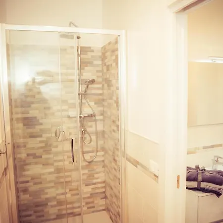 Apartment Neverin Luxury Apartments-private Garage *