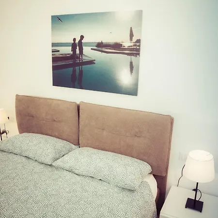 Residence Neverin City Center With Garage Near Piazza Unita & Train Station Lägenhet Trieste