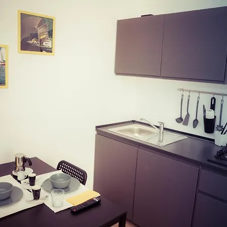 Residence Neverin City Center With Garage Near Piazza Unita & Train Station