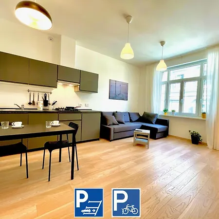 Apartment Neverin Luxury Apartments-private Garage Trieste