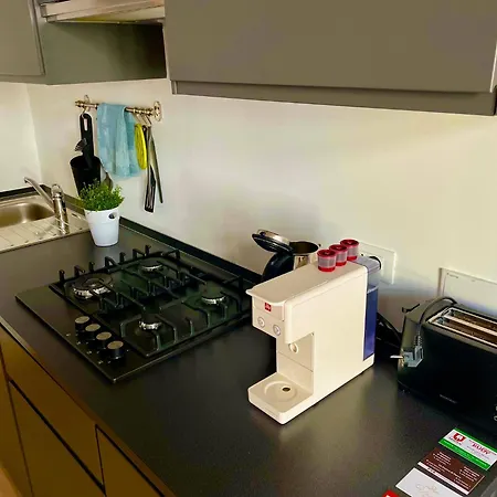 Residence Neverin City Center With Garage Near Piazza Unita & Train Station Lägenhet *