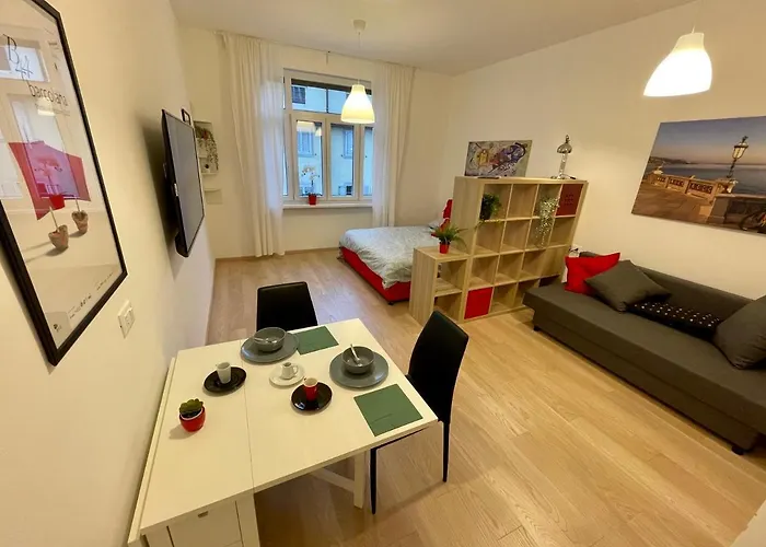 Appartement Neverin Luxury-apartments With Garage- Close To Piazza Unita & Train Station Triëst
