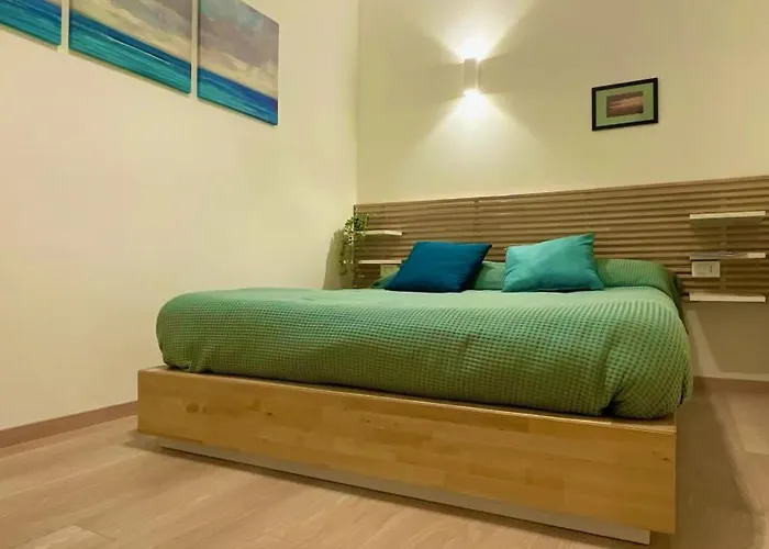 Neverin Luxury-apartments With Garage- Close To Piazza Unita & Train Station